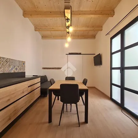 Alle Antiche Mura Di Sant'agostino Apartment